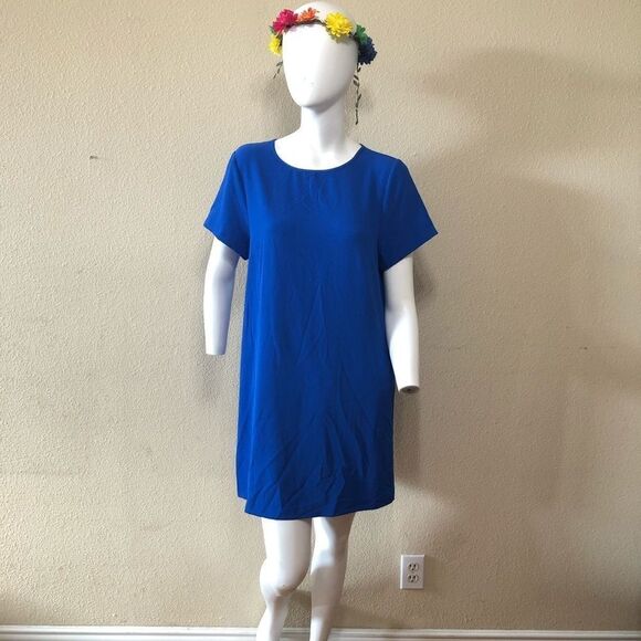 Felicity & Coco Devery Crepe Shift Dress - Picture 2 of 10